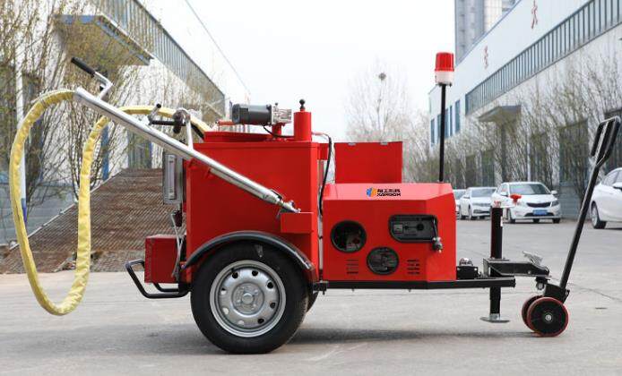 瀝青灌縫機(jī)磨合期，操作對(duì)了嗎